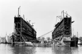 Puerto de Málaga. Dique flotante de la Unión Naval de Levante. Abril de 1963