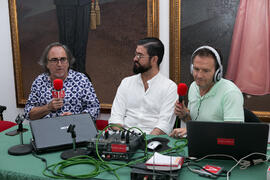 Manu Sánchez y Selu García Cossío en el programa AxarquíaPlus Radio . Curso "30 años de Carn...