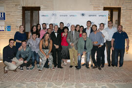 Foto de grupo previa a la cena de gala con motivo del Campeonato Europeo Universitario de Balonma...