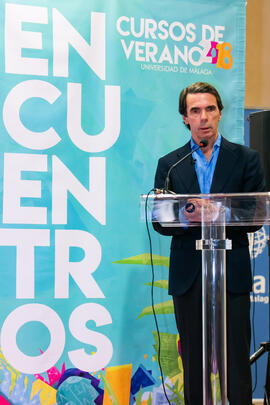 José María Aznar. Encuentro en los Cursos de Verano de la Universidad de Málaga. Edificio del Rec...