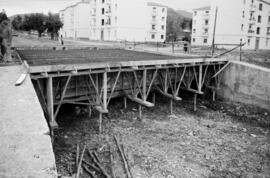 Málaga. Obras del puente del Arroyo de los Ángeles. Febrero de 1963