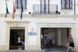Cursos de verano 2012 de la Universidad de Málaga. Sedes: Hotel Maestranza y Convento de Santo Do...