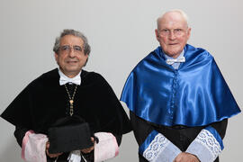 Retrato de José Ángel Narváez y Hans-Dieter Wienberg previo a su investidura como Doctor "Ho...