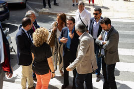Llegada de Ana Botella y José María Aznar momentos previos al encuentro en los Cursos de Verano d...