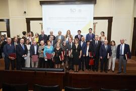 Foto de grupo. Celebración del 50 Aniversario de la Facultad de Medicina de la Universidad de Mál...