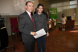 José Manuel Alba Torres en la entrega de premios a los alumnos ganadores de la VIII Olimpiada Loc...