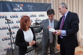 Nombramiento de D. Javier Urra como Miembro de Honor de la Asociación de Antiguos Alumnos de la U...