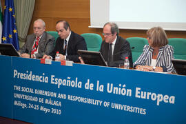 Inauguración de "The Social Dimension and Responsability of Universities". Presidencia ...