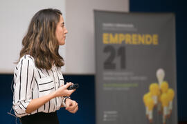 Intervención de Sara Carmona en la conferencia "Emprendimiento y promoción del territorio&qu...