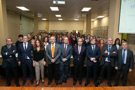 Foto de grupo previa al III Encuentro "10Graduadxs10". Facultad de Ciencias Económicas ...
