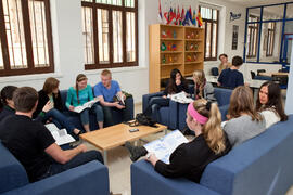 Alumnas en el aula multicultural. Centro Internacional de Español. Málaga. Enero de 2015