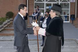 Juan Manuel Moreno y José Ángel Narváez momentos previos a la imposición de la Medalla de Oro de ...