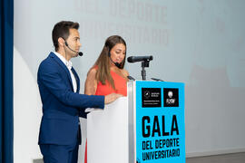 María Guerrero y Guillermo Villalobos presentan la Gala del Deporte Universitario 2019. Escuela T...