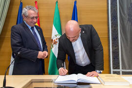 Toma de Posesión de Juan Francisco Gutiérrez Lozano como nuevo Director de Secretariado de Comuni...
