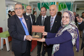 Inauguración de la Oficina de la Universidad de Sharjah, Emiratos Árabes. Jardín Botánico. Noviem...