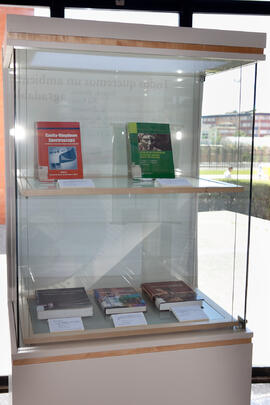 Exposición "Libros y luz para el tercer milenio". Biblioteca General. Abril 2015