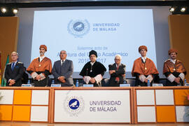 Mesa presidencial en la Apertura del Curso Académico 2016/2017 de la Universidad de Málaga. Salón...