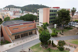 Paraninfo y Pabellón de Gobierno. Campus de El Ejido. Mayo de 2015