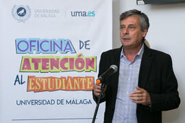 José Francisco Murillo en la inauguración de la Oficina de Atención al Estudiante de la Universid...