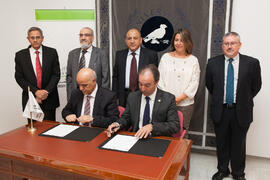 Firma del convenio con la Universidad de Sharjah, Emiratos Árabes. Edificio del Rectorado. Noviem...