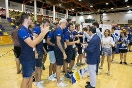 Entrega de medallas. Ceremonia de clausura del Campeonato Europeo Universitario de Balonmano. Ant...