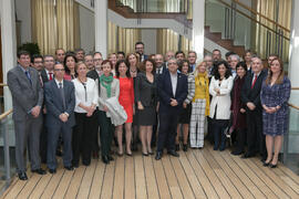 Foto de grupo tras la toma de posesión de los directores de Secretariado y nuevos cargos de la Un...