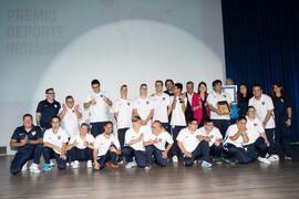 Entrega del premio Inclusión a los miembros de la Fundación Málaga Club de Fútbol EDI- Málaga Gen...