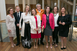Foto de grupo tras la investidura como Doctor "Honoris Causa" de José Emilio Navas por ...