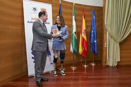 Entrega del Premio del Aula de Economía y Deporte de la Universidad de Málaga a Sarah Almagro Val...