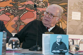 Eugenio Chicano en la mesa redonda sobre su exposición "Paisajes Andaluces". Museo del ...