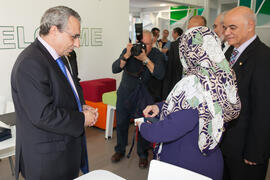 José Ángel Narváez y Hessa Al Otaiba en la inauguración de la Oficina de la Universidad de Sharja...