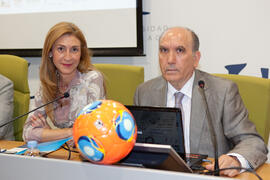 Mª Chantal Pérez y Pedro Montiel en la presentación del mundial universitario de fútbol sala. Rec...