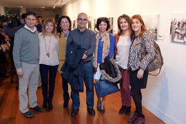Foto de grupo durante la inauguración de la exposición "50 Años de la Facultad de Ciencias E...