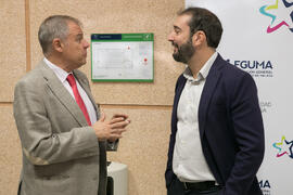 Antonio Flores Moya y Pere Estupinyà momentos previos a la conferencia "Dialogando". Fa...
