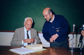 Conferencia de Severo Ochoa. Facultad de Ciencias. Febrero 1989.
