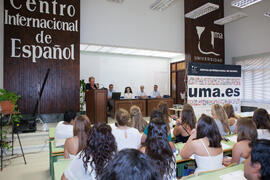 Intervención de una alumna. Graduación de los alumnos del CIE de la Universidad de Málaga. Centro...