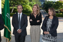 Pedro Farias, Chantal Pérez y Mª Ángeles Rastrollo en la inauguración de la Oficina de la Univers...