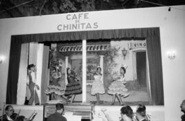 Espectáculo flamenco en la caseta de la feria de Málaga. Parque de Málaga. Agosto de 1963