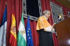 Investidura como Doctor "Honoris Causa" de D. Juan Jiménez Aguilar por la Universidad d...