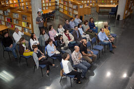 Asistentes a la presentación de la novela 'El protegido', de Pablo Aranda. Biblioteca General. Ab...