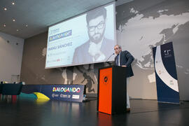 Antonio María Lara. Conferencia "Dialogando" con Manu Sánchez. Complejo de Estudios Soc...