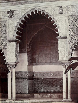 Sevilla, Alcázar, patio de las Doncellas. J. Laurent.