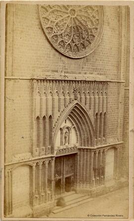 Barcelona, iglesia de Santa María del Pino, portada principal. Fotógrafo desconocido.