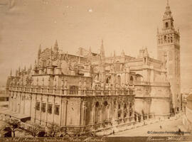 Sevilla, Catedral y Giralda desde el este. Ramón Almela.