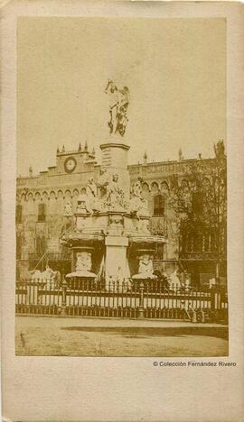 Barcelona, monumento al Genio Catalán. Fotógrafo desconocido.