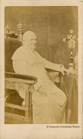 Italia, retrato del Papa Pio IX sentado. Fotógrafo desconocido.