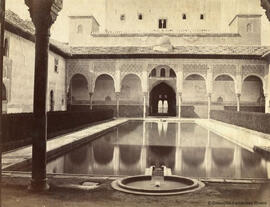 Granada, Patio de los Arrayanes. Fotógrafo desconocido.