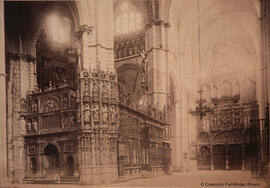 Toledo, Catedral, exterior del Altar Mayor con la Reja, y la puerta de los Leones. Casiano Alguacil.