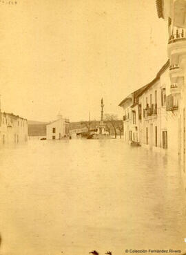 Écija (Sevilla), Plaza de Mesones en la inundación acaecida el 9 de marzo de 1892. Ramón Sánchez del Moral.