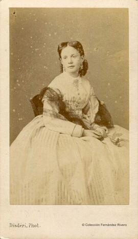 París, retrato de la infanta Isabel de Borbón, hija mayor de la reina Isabel II de España. Disdéri.